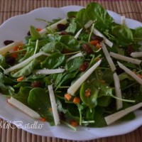 Ensalada de espinacas y queso castellano