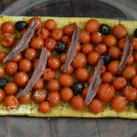 Hojaldres de tomatitos y anchoas