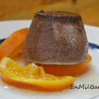 Flan de chocolate con naranja en almíbar
