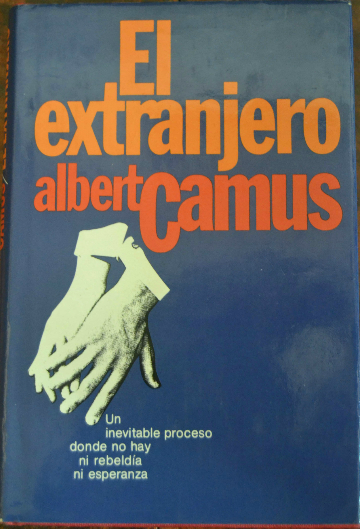 El extranjero, de Albert Camus - En Mil Batallas