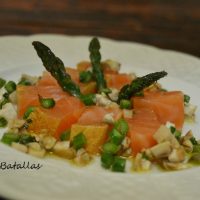 Ensalada primaveral de salmón ahumado a la trufa blanca