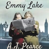 Las crónicas de Emmy Lake, de A. J. Pearce
