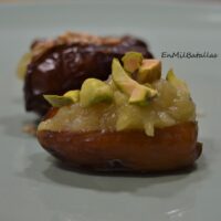 Dátiles rellenos de plátano: dulces saludables para las sobremesas navideñas