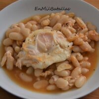 Alubias viudas con huevo